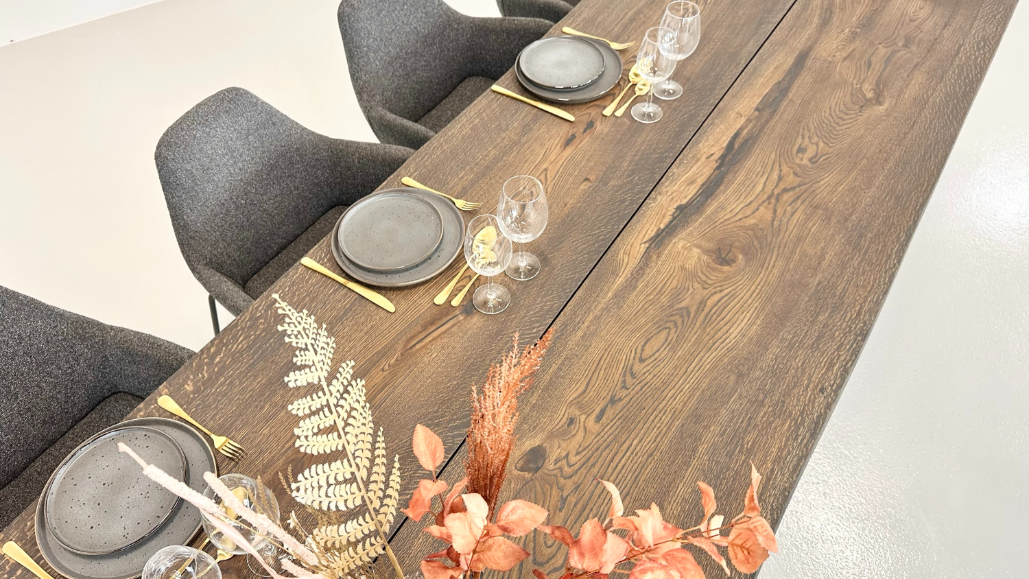 IMG_9498 Sort plankebord børstet 270cm