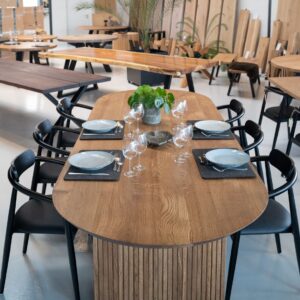 Oval plankebord med lamelben