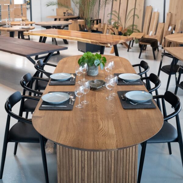 Oval plankebord med lamelben