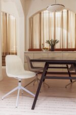 Hvid spisebordsstol med drejefunktion